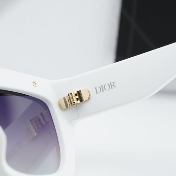 Dior DIORCLUB M7U 51A5 Shield Sunglasses - White/Mirror main image 9